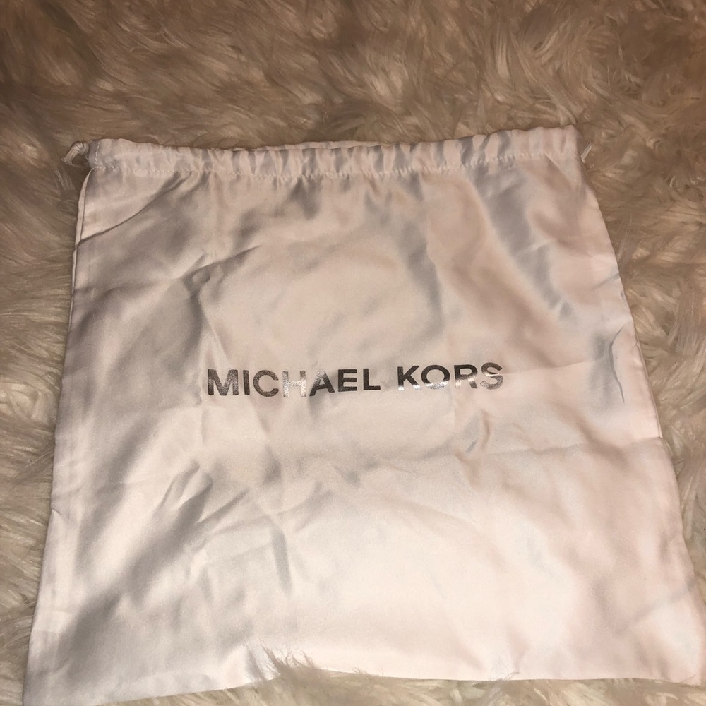 Micheal Kors Mini Hand Tote - Picture 8 of 8